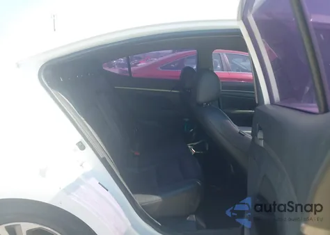 2017 Hyundai Elantra Limited z USA, uszkodzony, nr VIN 5NPD84LF5HH061084